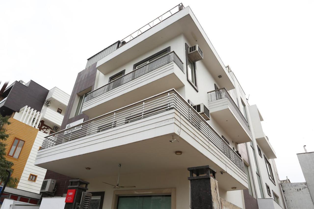 Capital O 1391 Hotel Pushpa Vilas Ghaziabad Eksteriør bilde