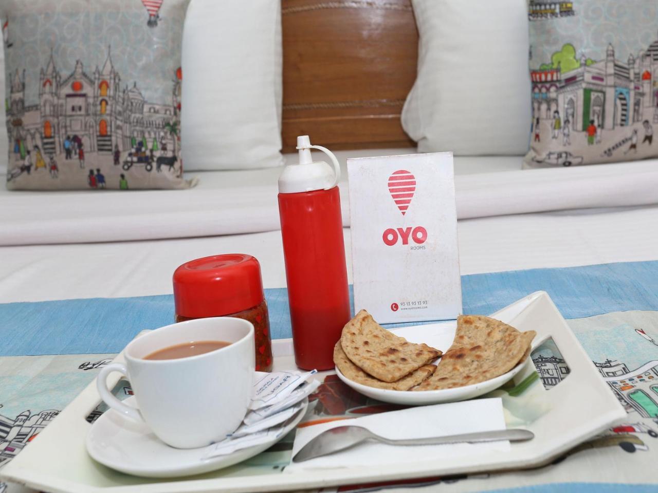 Capital O 1391 Hotel Pushpa Vilas Ghaziabad Eksteriør bilde